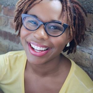 Meet your Posher, Danielle l.